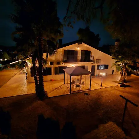 Bed & Breakfast La Yuca